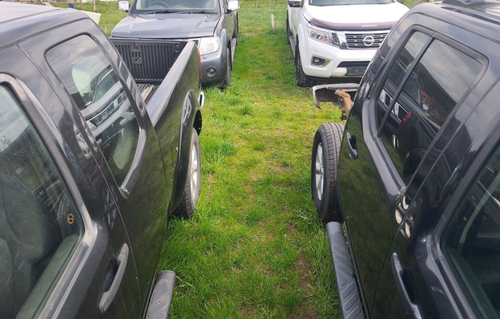 Motor bena nissan navara pathfinder