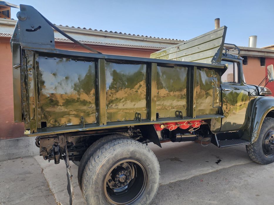 Zil kvadrat Samosval