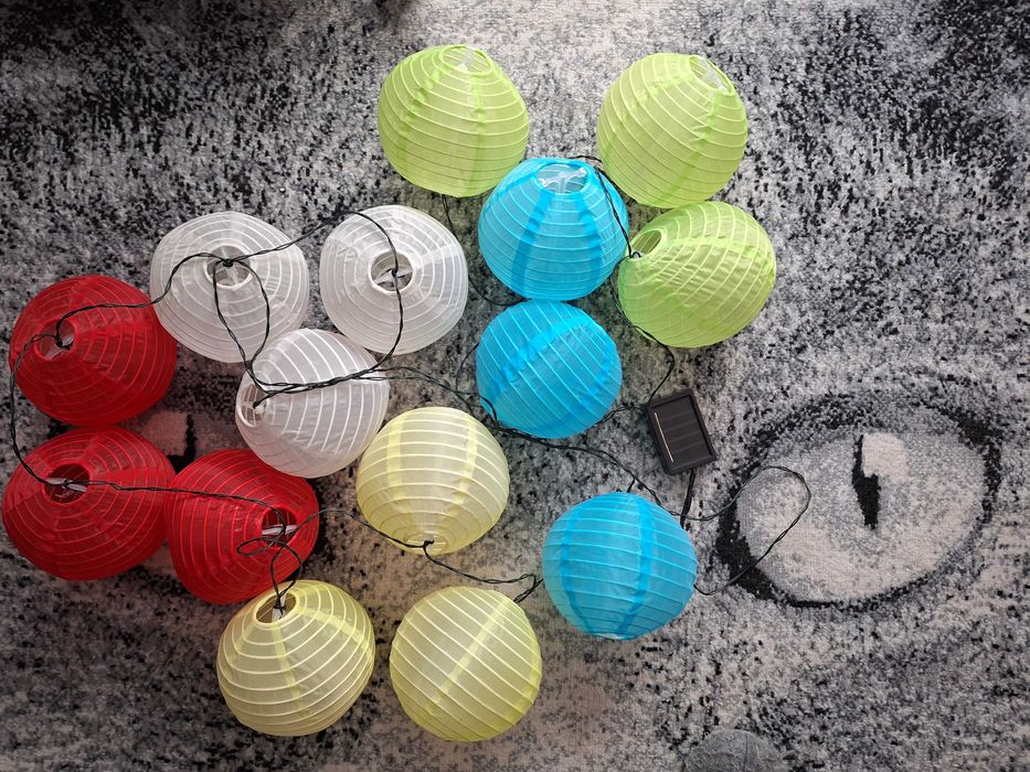 Lampioane LED pentru exterior cu alimentare solara (folosite)