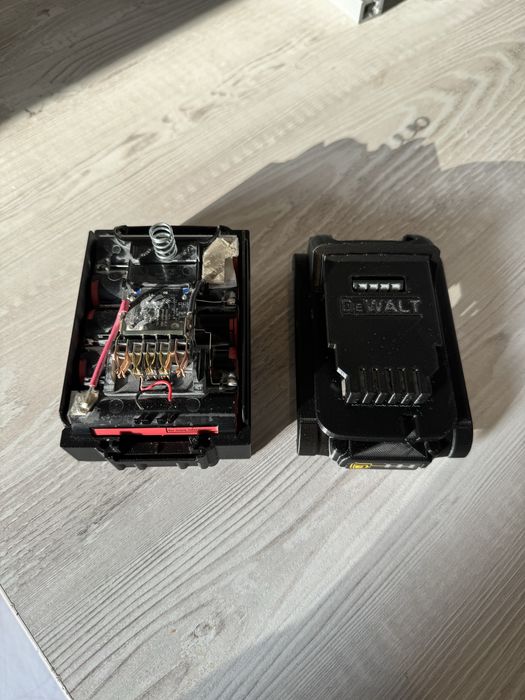 Carcasă pentru baterie DeWalt 18v 5Ah