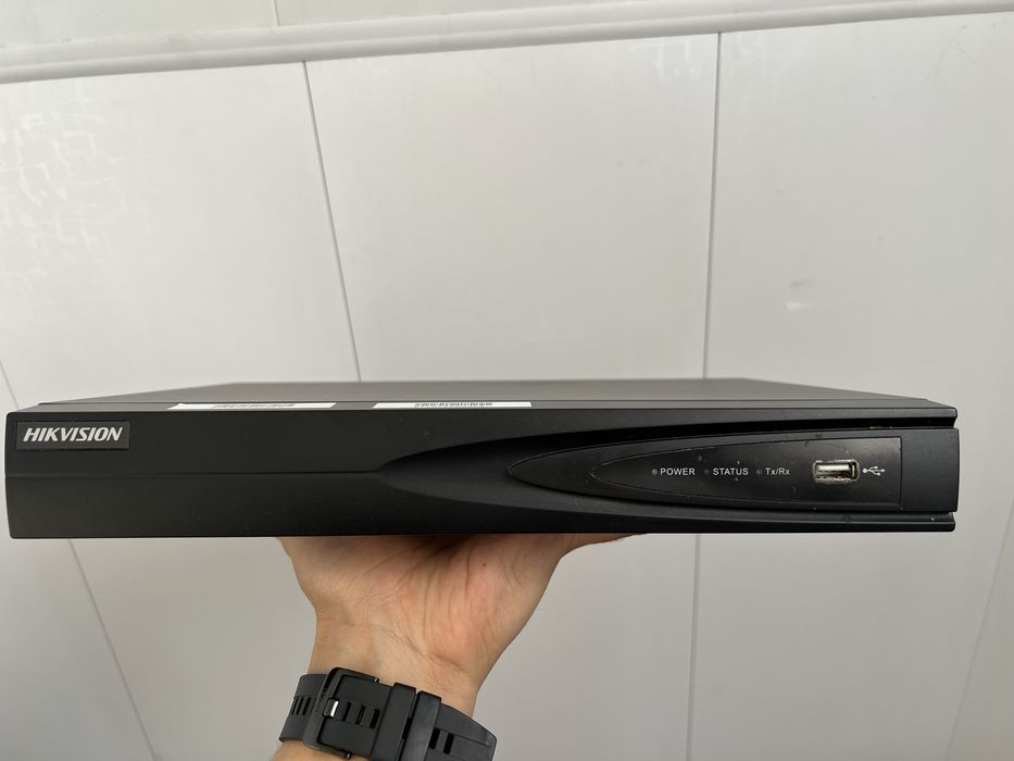 Hikvision NVR DS-7604NI-E1 / 4P + HDD 2tb