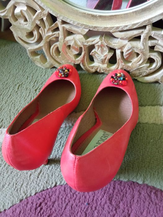 Pantofi rosii din piele naturala m.37