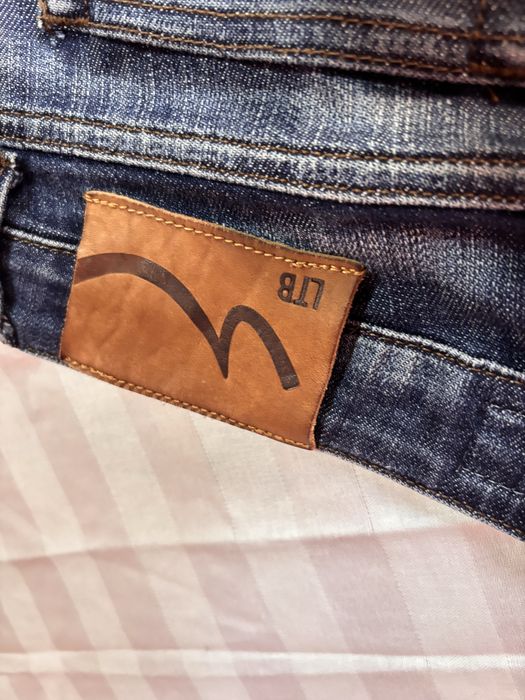 blugi slim fit.