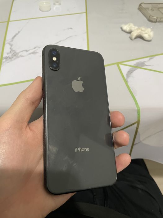 Айфон  х  64  гб