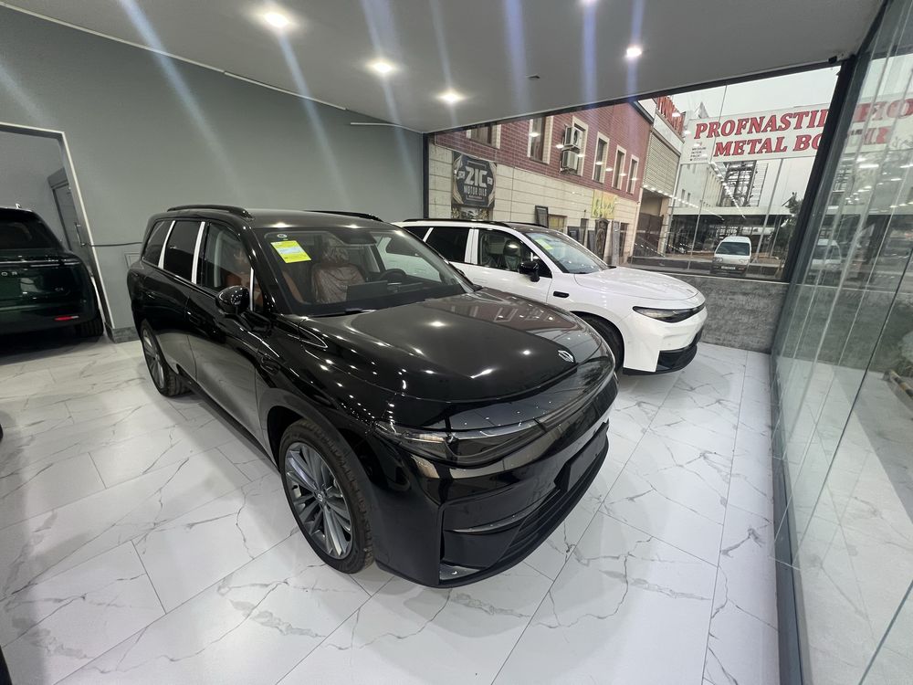 Leapmotor C16 gibrid premium pozitsiya dop opsiya natariusga tayor