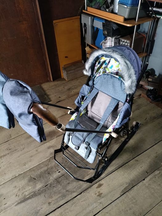 Продам санки 10.000тг