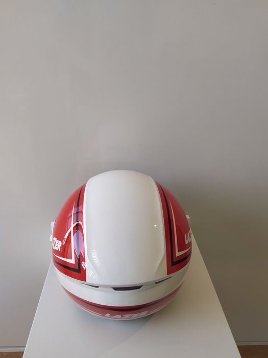 Нови каски за скутер ,,LAZER”