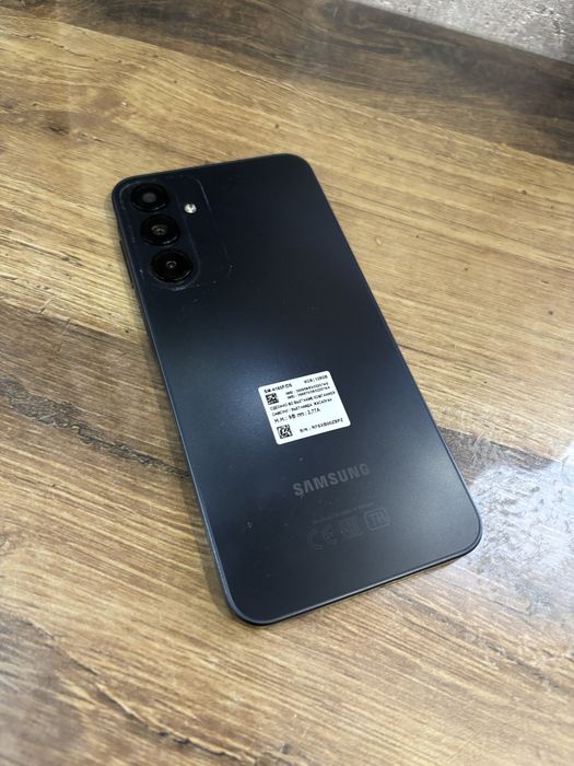 Продам телефон самсунг А 16