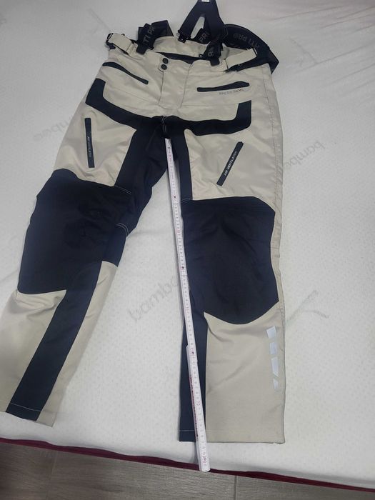 Costum moto aproape nou