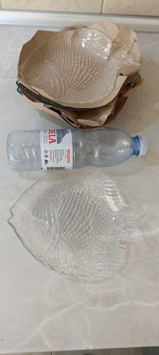 6 броя чинии рибки