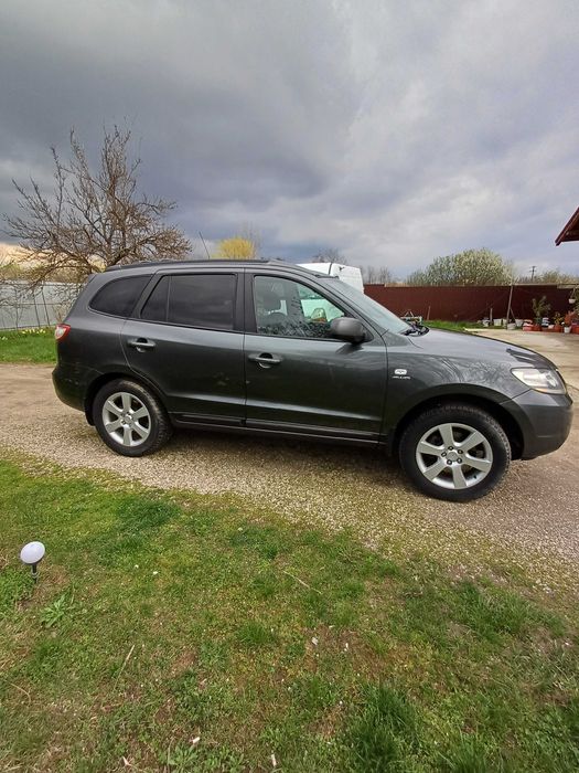 Vand sau schimb Hyundai Santa fe i