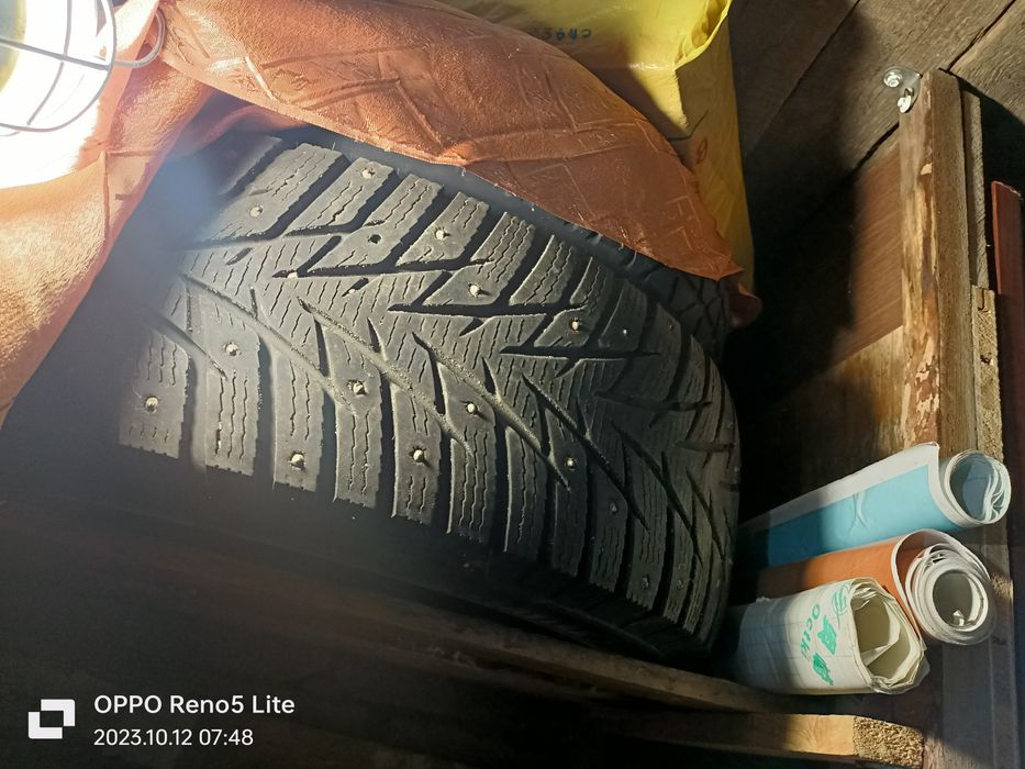 Колеса размер на 16, шипованный  в отличном состоянии