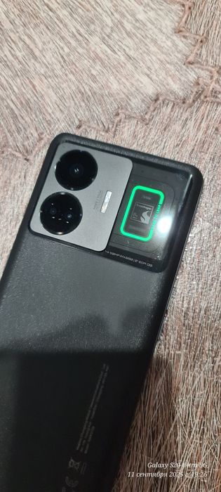 . Realmi GT3 240 Watt