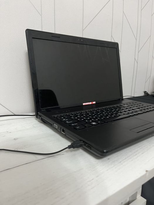Lenovo g575.
