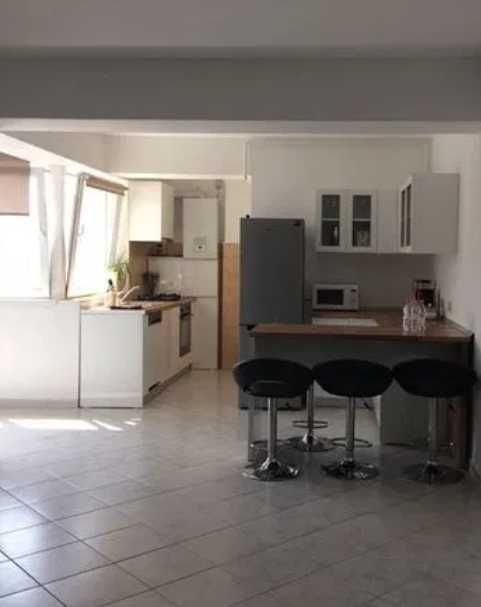 Дава се под наем Двустаен апартамент в Пловдив, Център - 45 кв.м за 153 € - Снимка #2