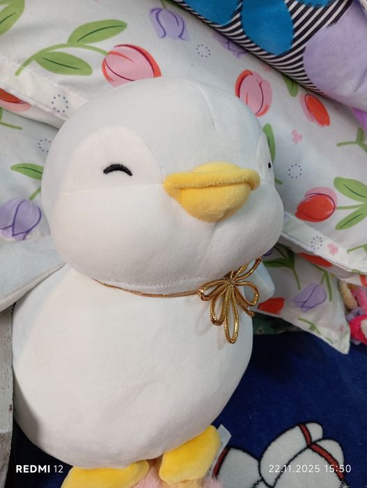 Продам мягкую игрушку пингвин