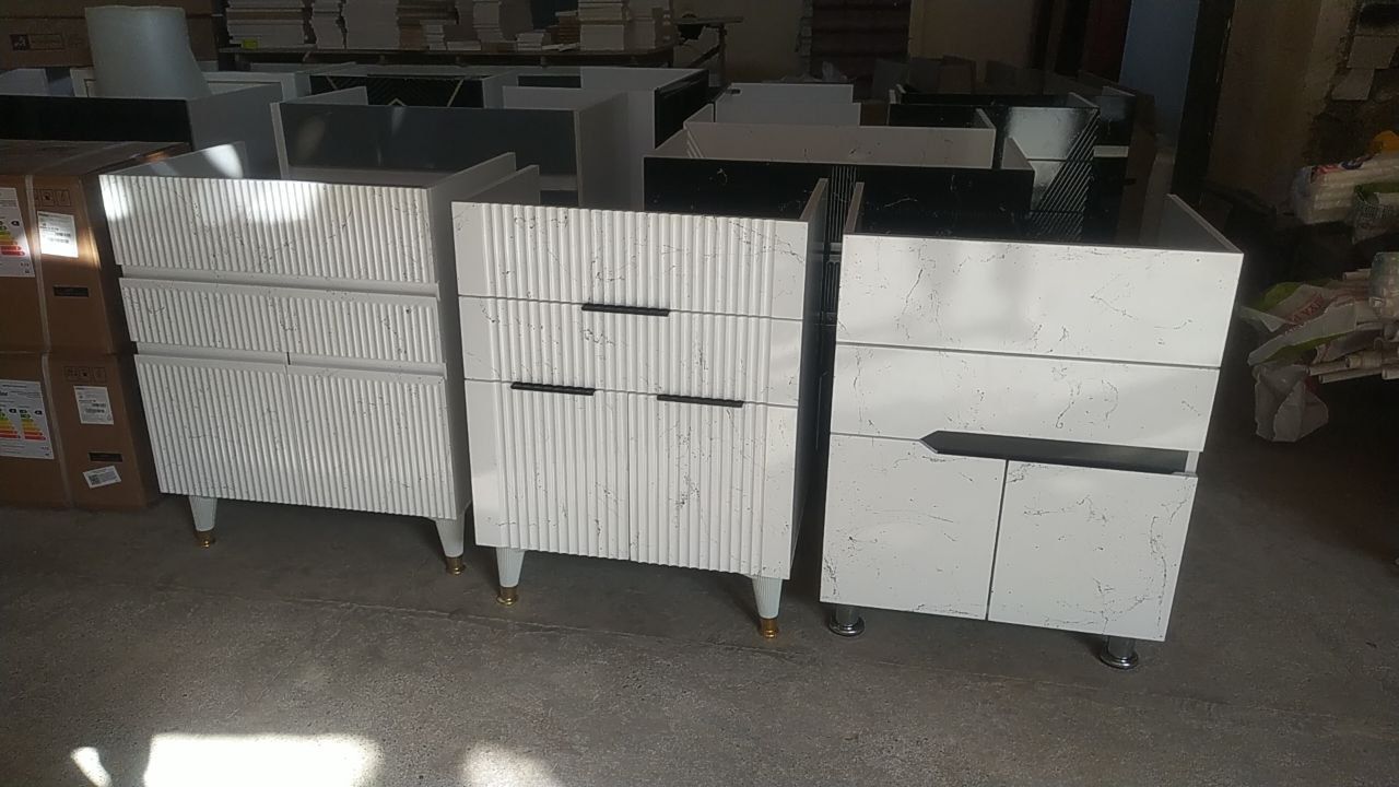 Optom Tumba krashinniy, Kuxinniy Optom