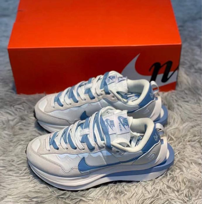 Дамски маратонки Sacai x Nike VaporWaffle Sesame and Beige Haze Blue