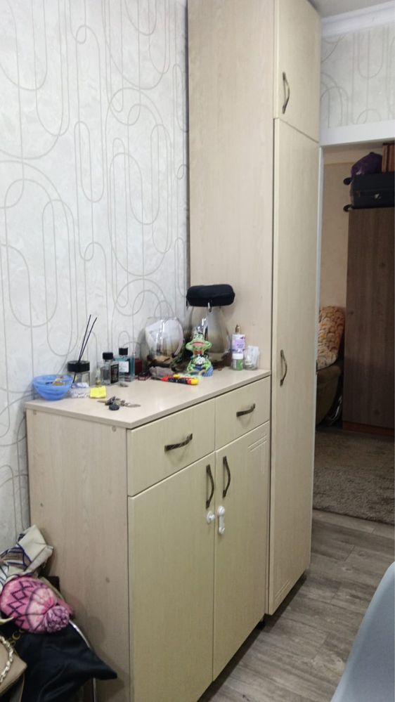 Продам шкаф прихожую 2,7 м . За 70 тыс тг
