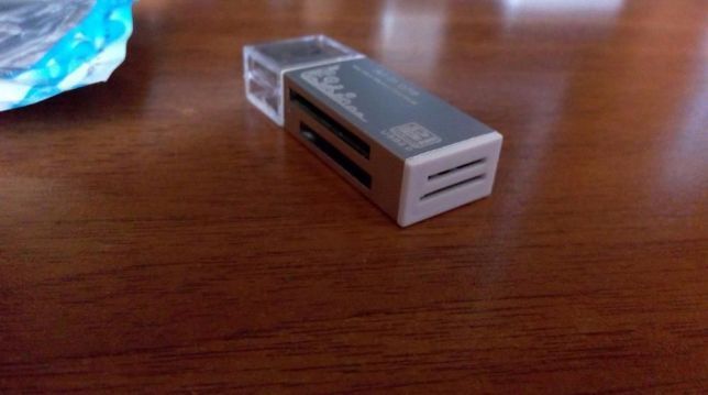 Мулти четец за мемори карти -Multi Memory Card Reader