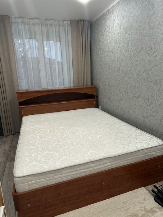 Продам кровать с вместительным шкафом