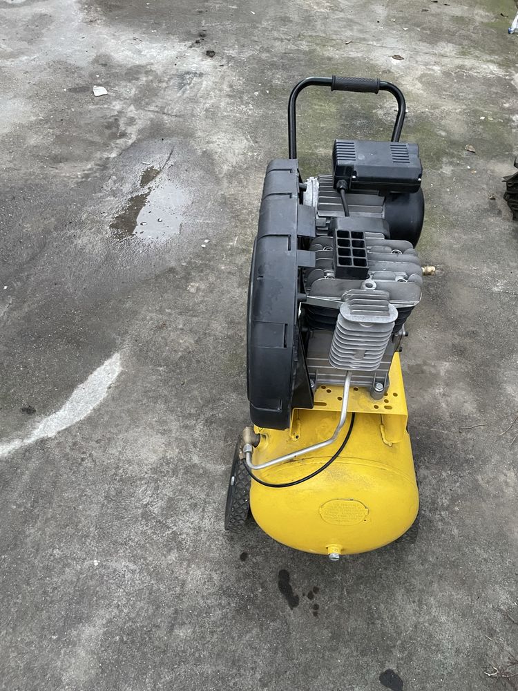 Compresor stanley 100 L