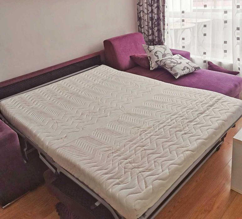 Canapea extensibila cu saltea