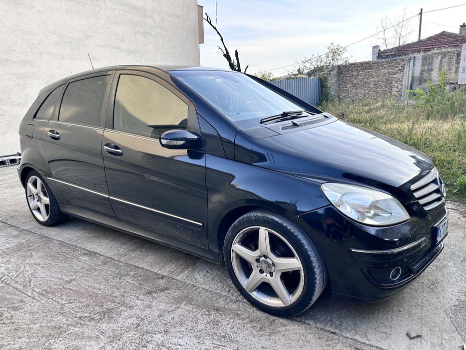 Спешно мерцедес B 180 2009