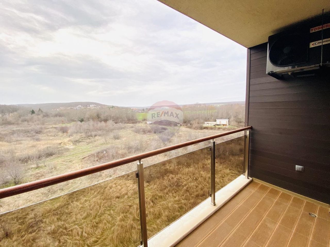 Продава се Едностаен апартамент в с. Шкорпиловци, Област Варна - 39 кв.м за 1222 €/кв.м - Снимка #4