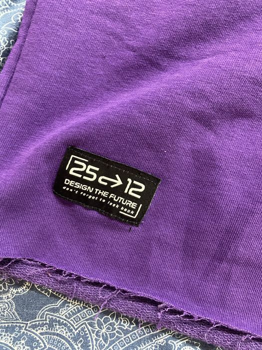 Pantaloni scurti mov