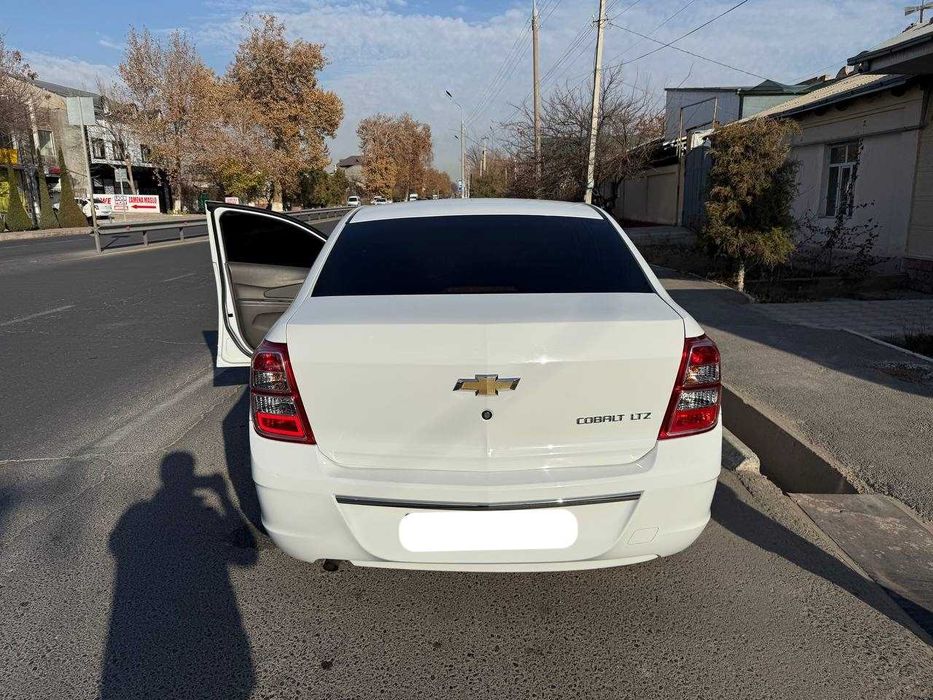 Cobalt 4 поз АТ Стайл 2024г Белый! 23 тыс км пробега! Чистая краска!