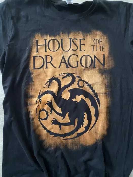 Tricou unicat House of the Dragon realizat manual
80 lei