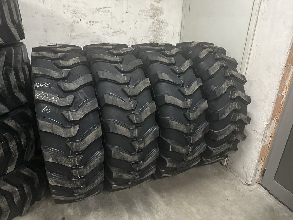 Нови гуми за Багер