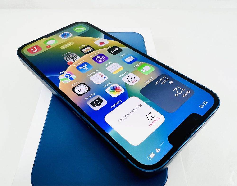 Apple iPhone 13 256GB Blue Отличен! Гаранция!