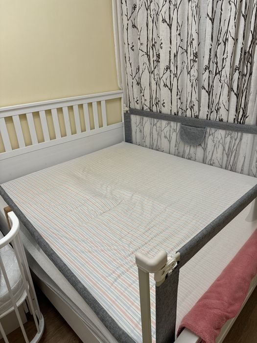 Продам кровать с матрасом