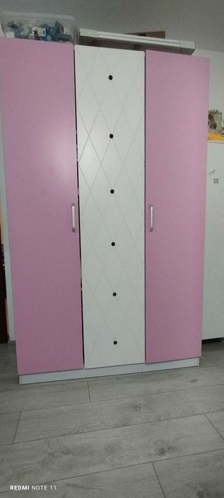 Șifonier cu biblioteca