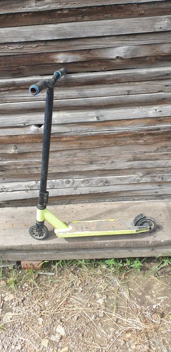 Продам трюковой самокат (металл, алюминий)