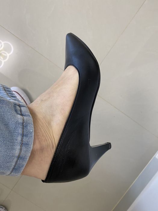 Pantofi stiletto piele negri 38 toc mic