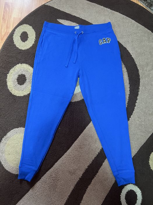 Vand pantaloni trening Gap marimea L