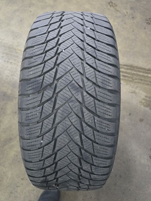 Anvelope de iarna Bridgestone 225 55 R17