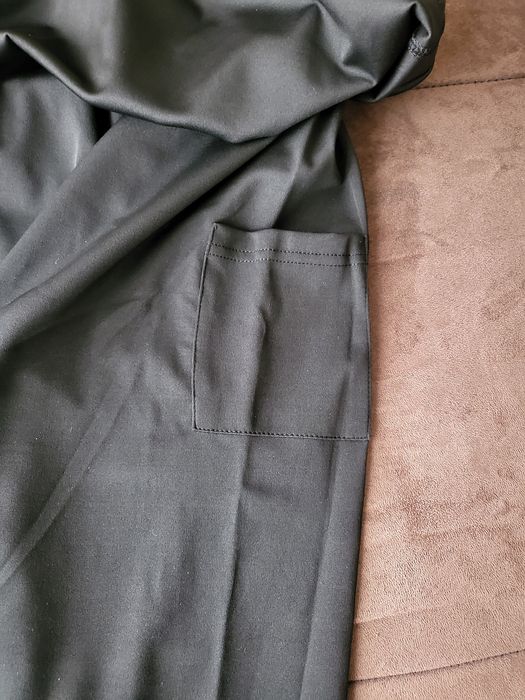 Дамска кожена пола и дамски клин