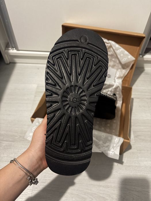 Ugg Tazz negii marimea 39