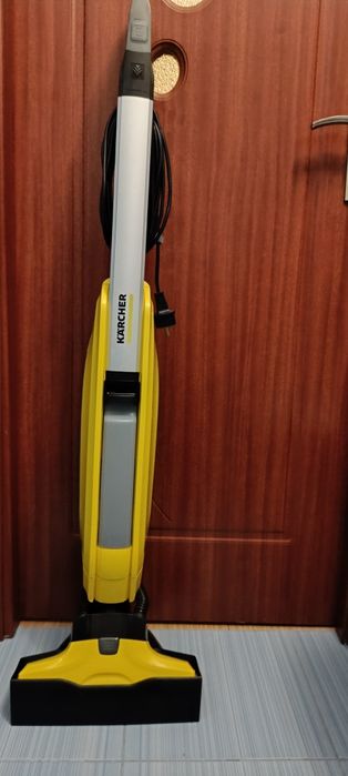 Mop 2 în 1 spălă și aspiră Karcher