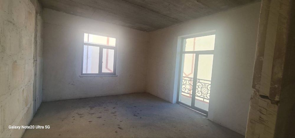 Продаётся срочно недорого 3 комнатная квартира на 3 этаже!