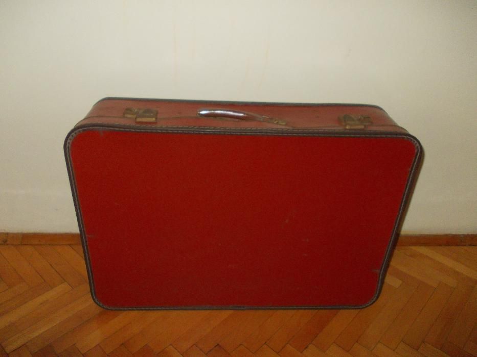 Куфар автентичен 1983 г. ГДР