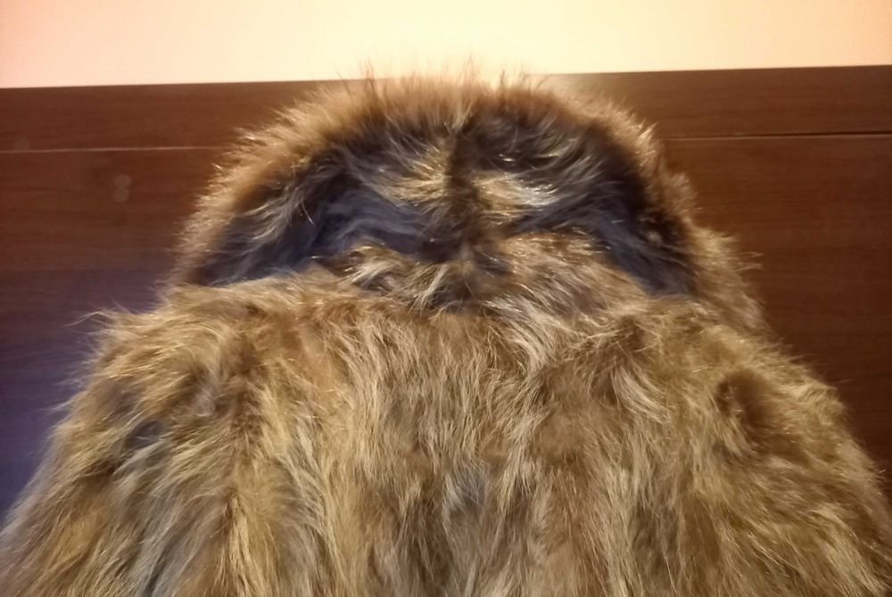 Дълго дамско кожено палто с естествен косъм от нутрия