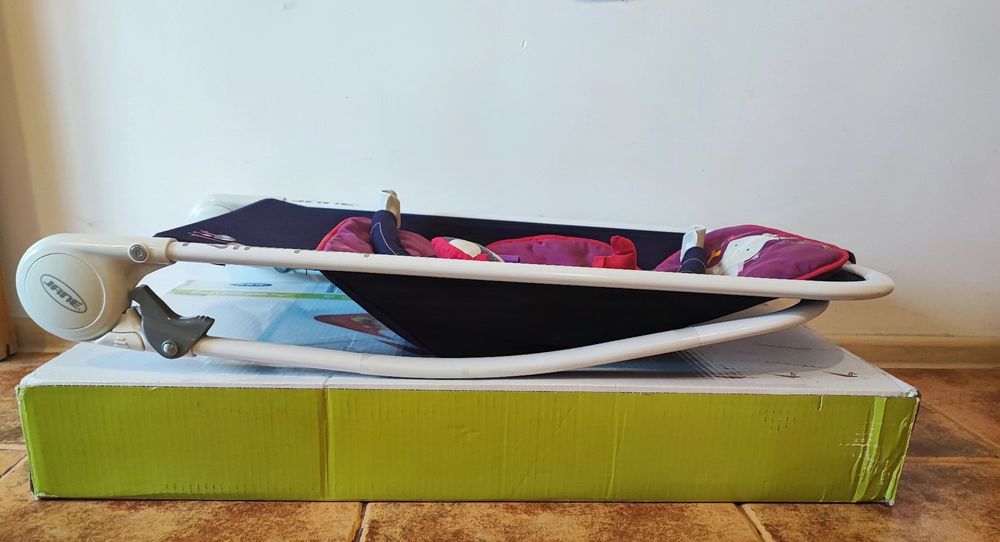 Бебешки сгъваем шезлонг Jane