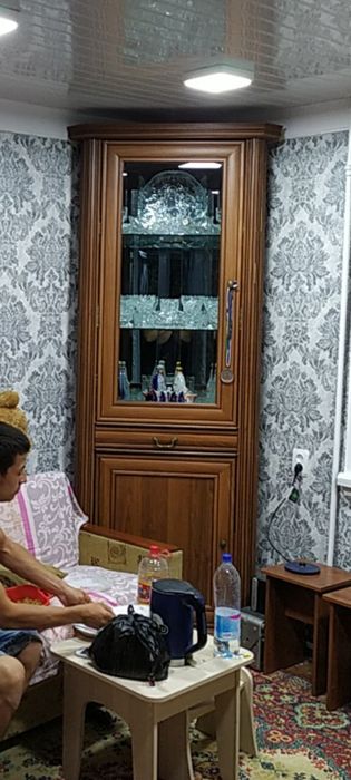 Уголок стенка для гостиной