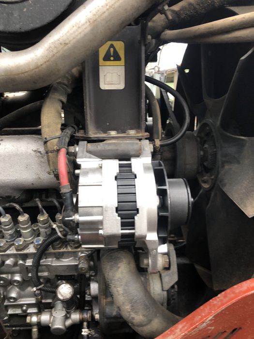 Motor piesa pentru newholand g 240