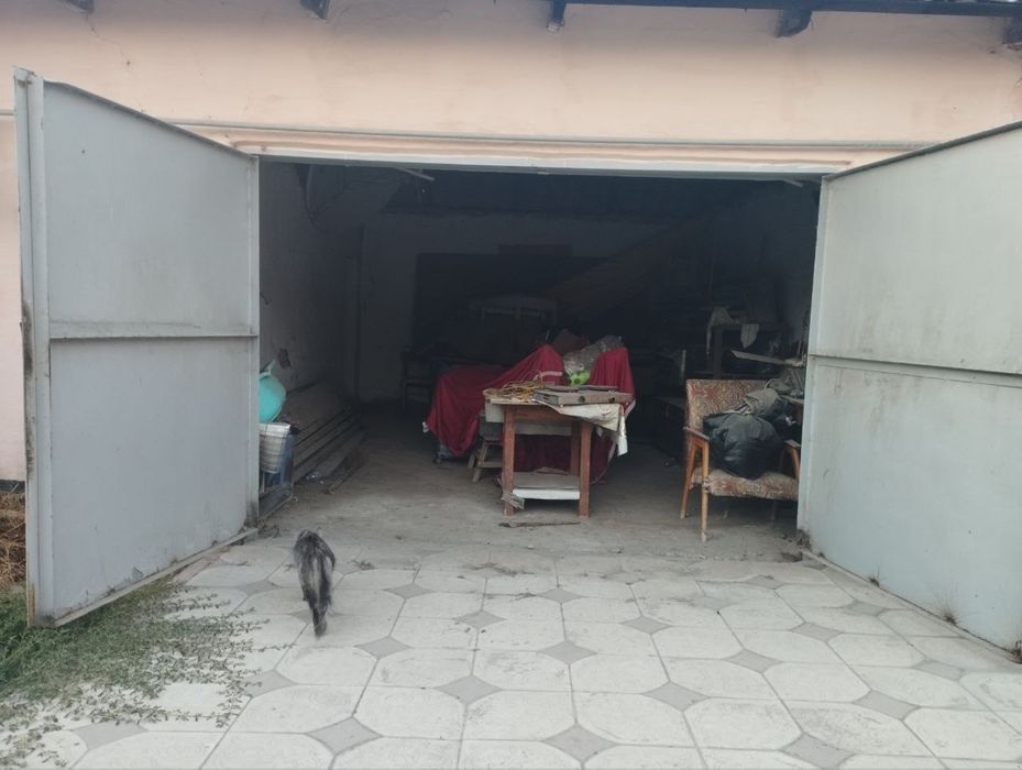 Срочно участка сотилади 14 сотых